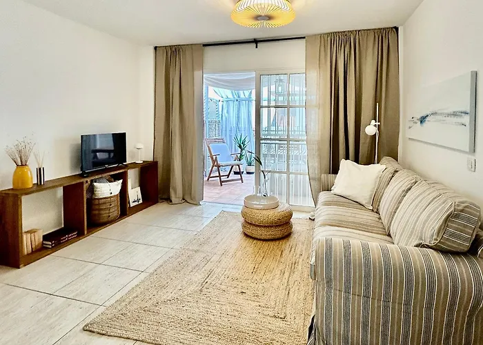 2 Bdr Cozy Ap In Apartment