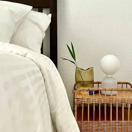 2 Bdr Cozy Ap In Lägenhet