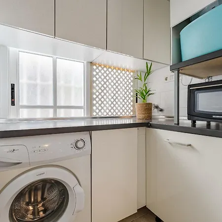 アパート 2 Bdr Cozy Ap In カジャオ・サルバヘ